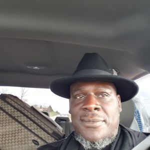 Meet your Posher, Lester